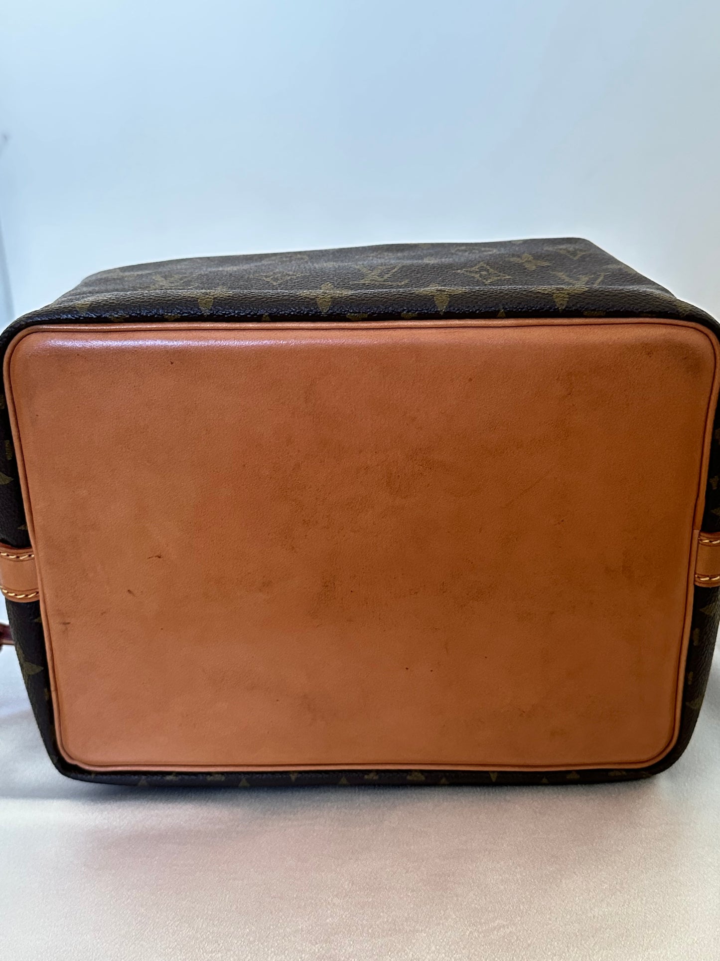 SOLD-Louis Vuitton Monogram Petite Noe M42226