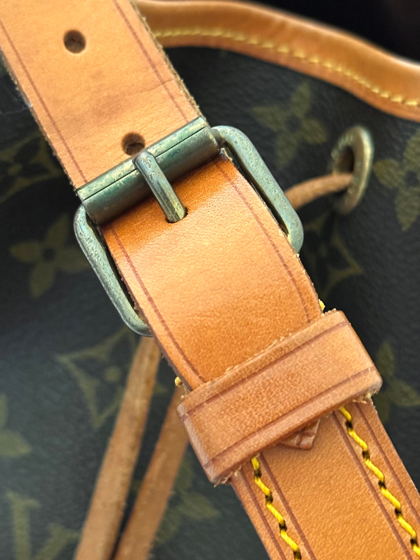 SOLD-Louis Vuitton Monogram Petite Noe M42226