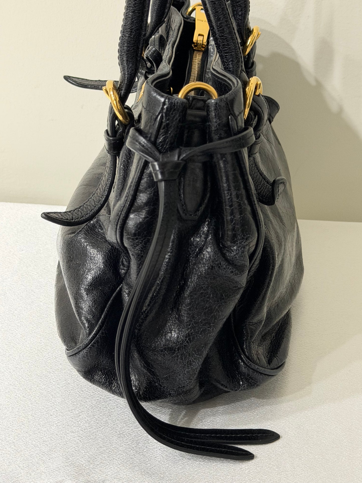 Miu Miu logo VITELLO SHINE black leather handbag