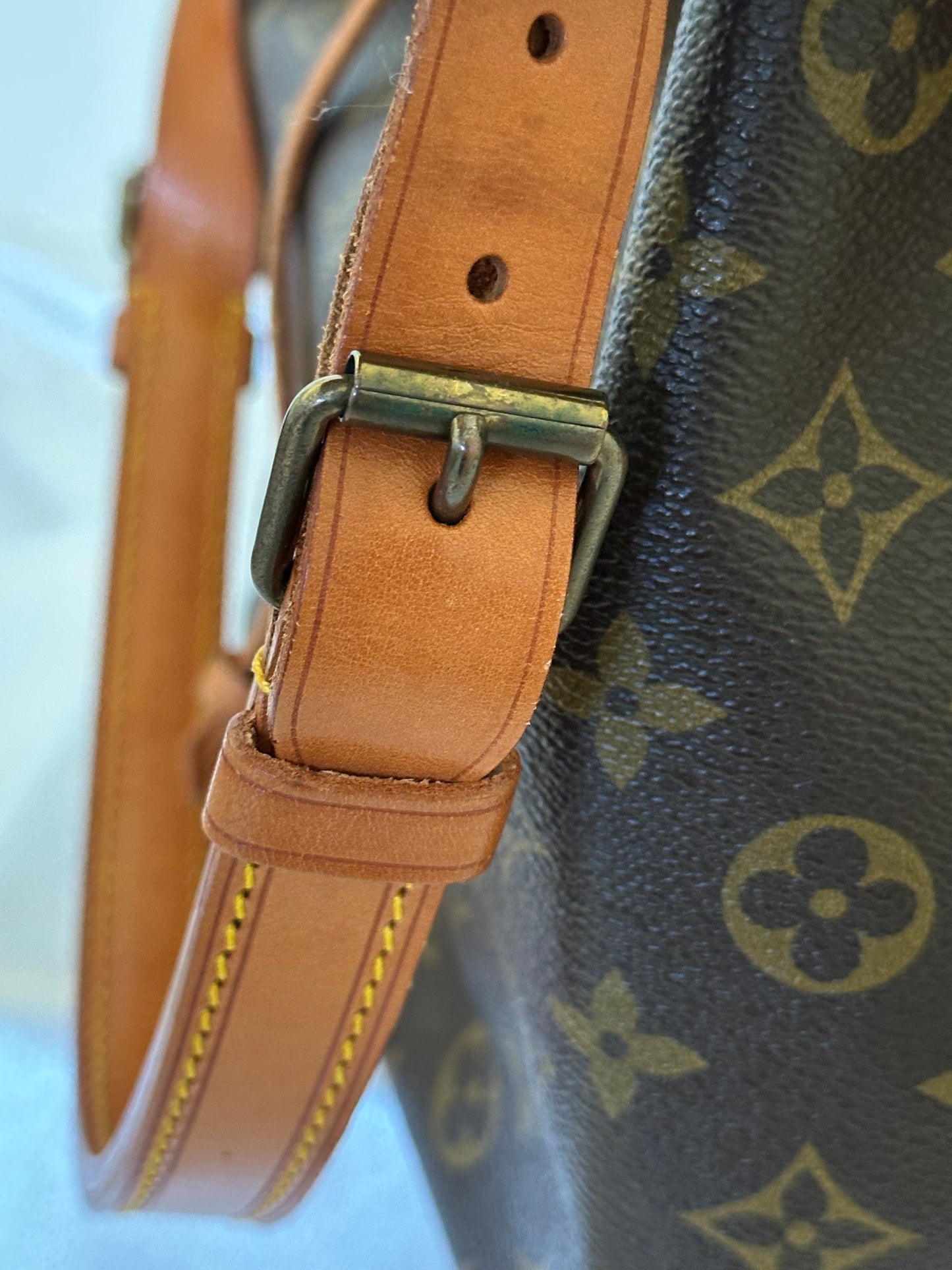 SOLD-Louis Vuitton Monogram Petite Noe M42226