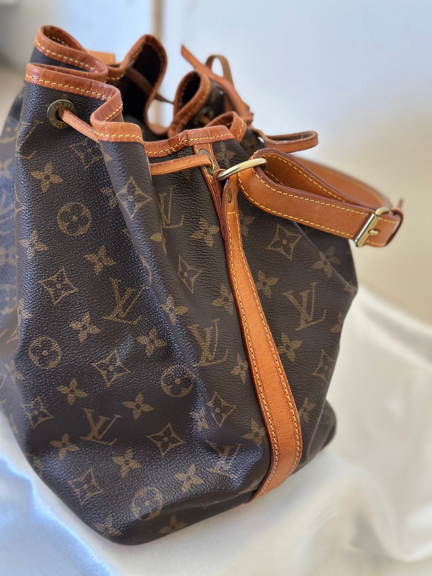 Louis Vuitton Monogram Petite Noe