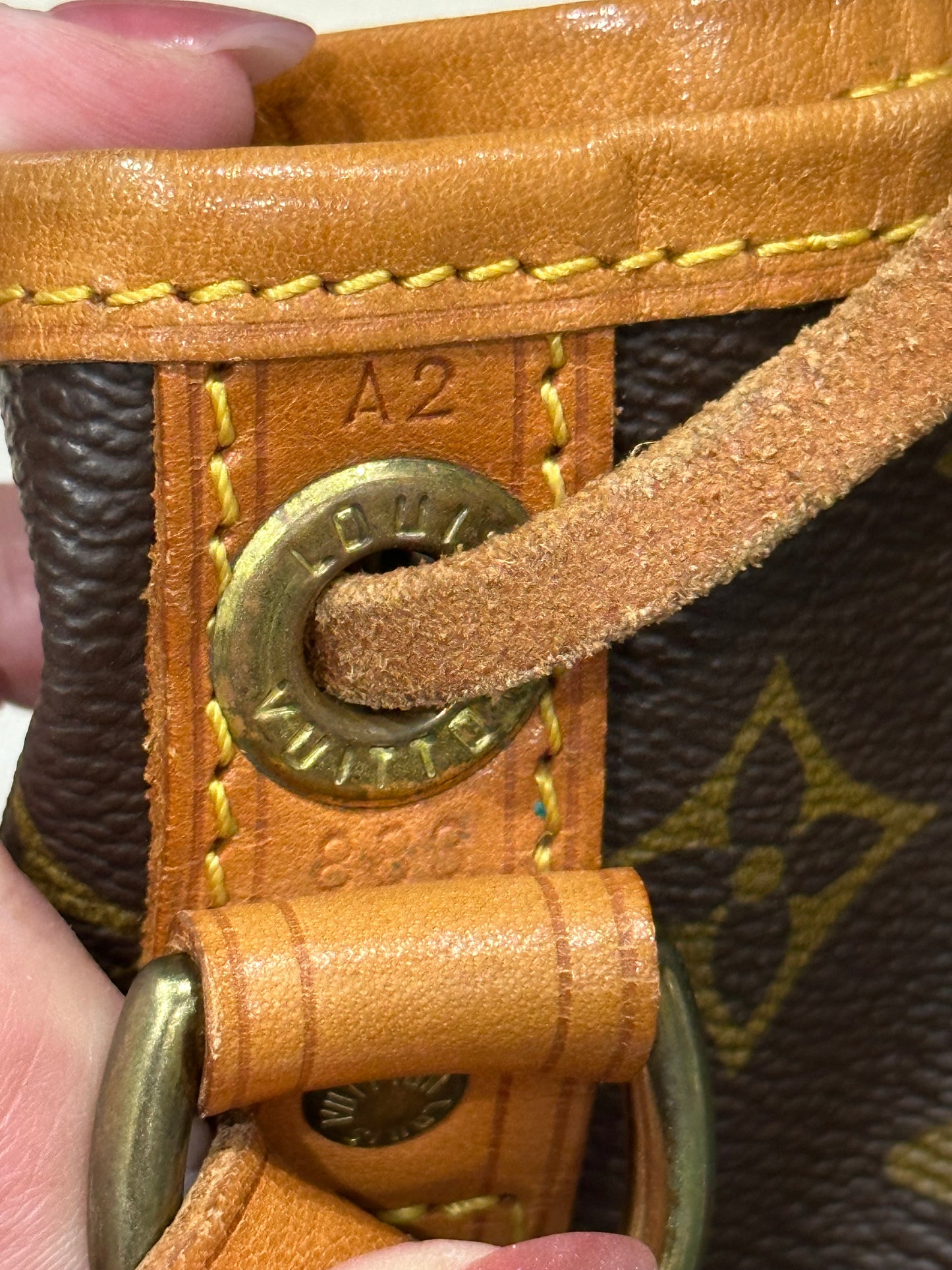 SOLD-Louis Vuitton Monogram Petite Noe M42226