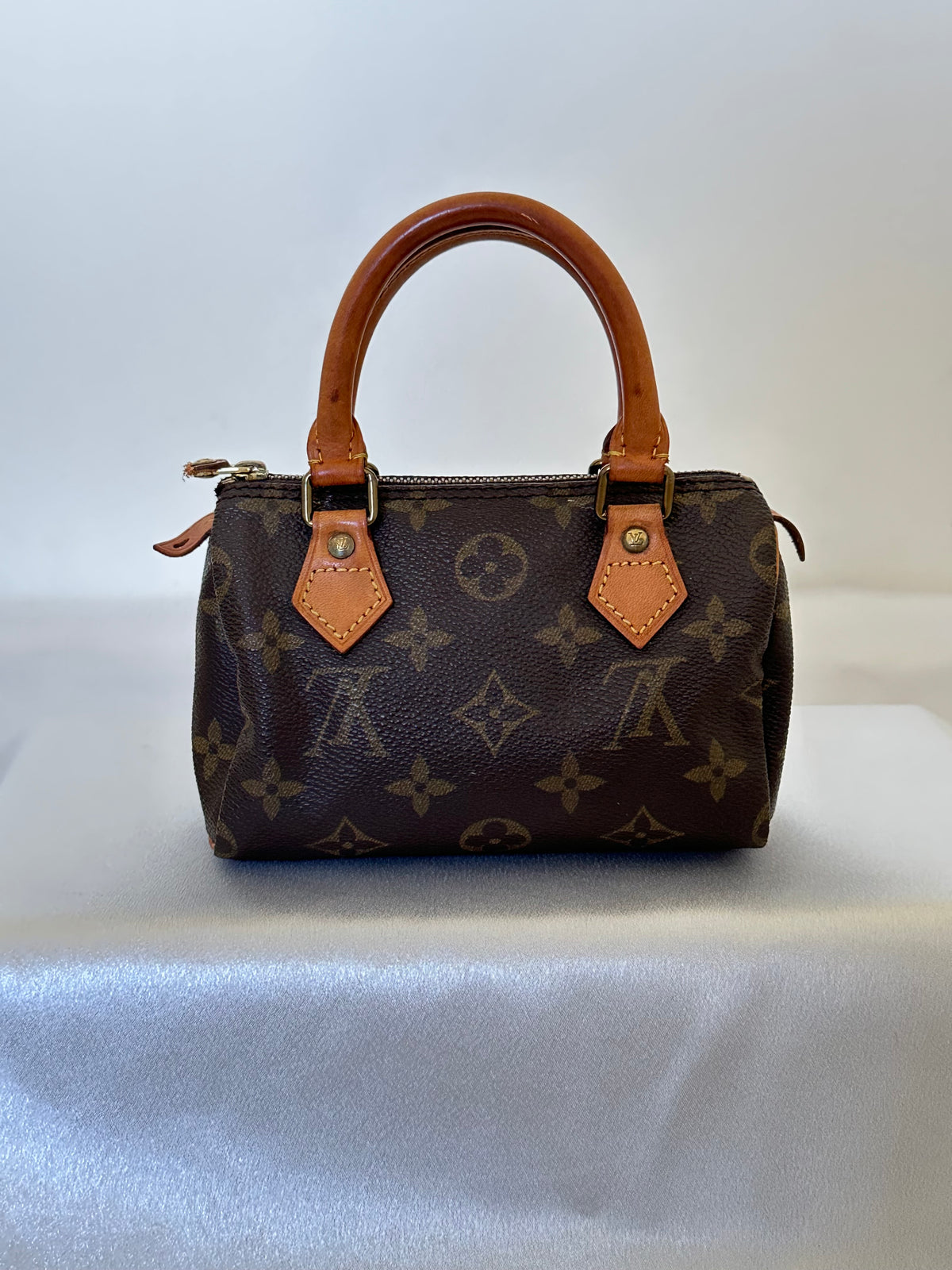 Louis Vuitton Monogram Mini speedy