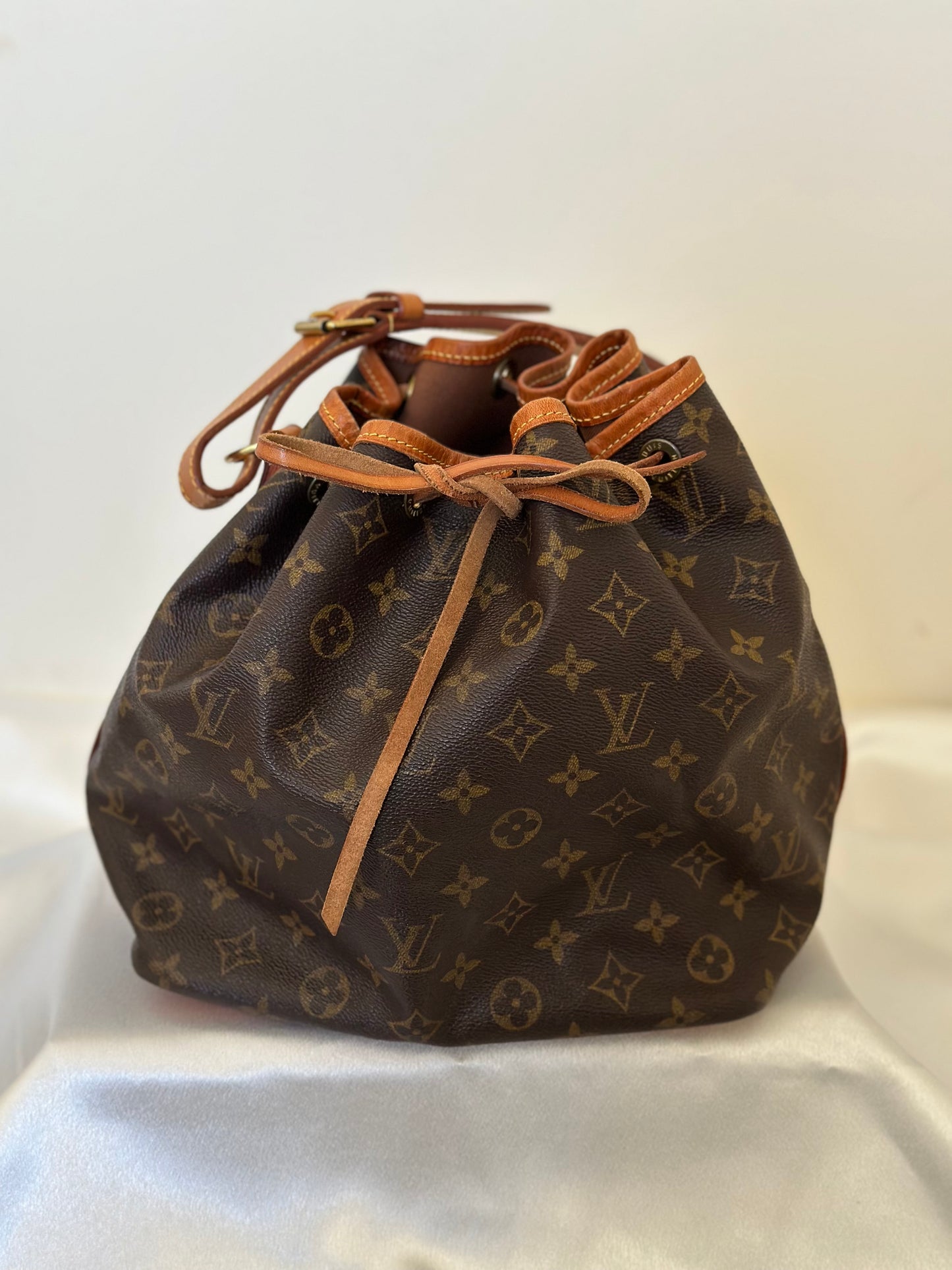 Louis Vuitton Monogram Petite Noe
