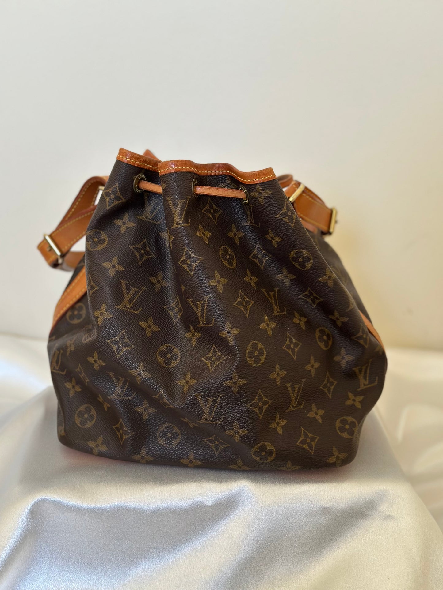 Louis Vuitton Monogram Petite Noe